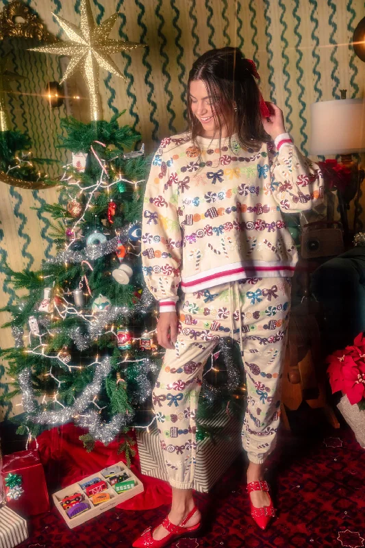 Women's Sweatshirts for Cold and Rainy Days -Beige Candy Garland Sweatshirt