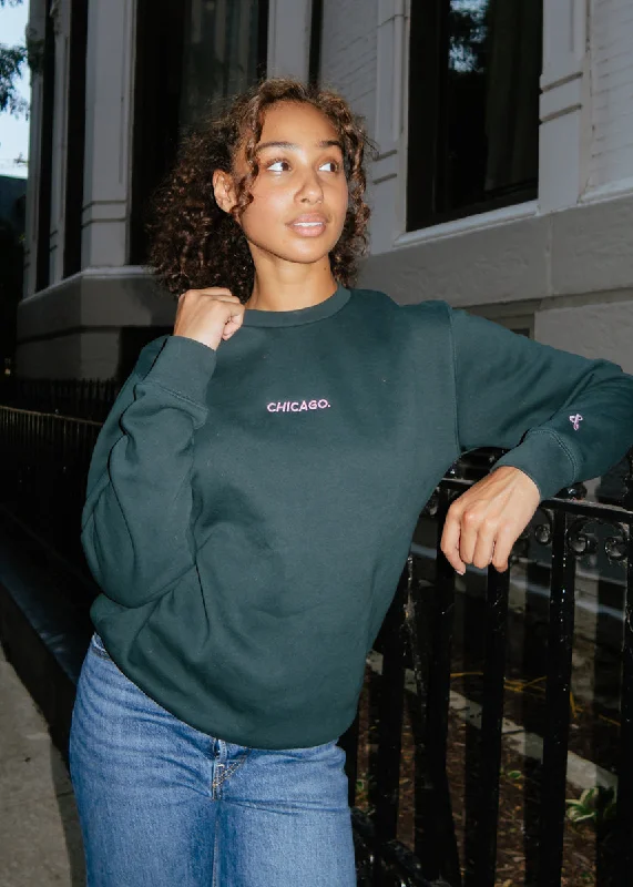 Women's Sweatshirts for Daily Comfort -Chicago. Embroidered Crewneck - Pine & Pink