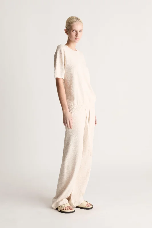 Women's Soft Fit T-shirt for Summer Days -Cotton Cashmere Tee