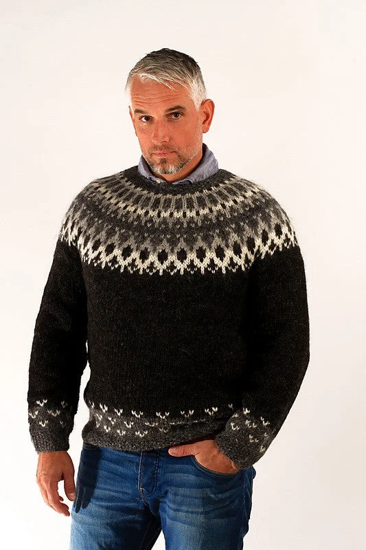 Women's Wool Pullover Sweater with Ribbed Detail-Skipper Wool Pullover Black