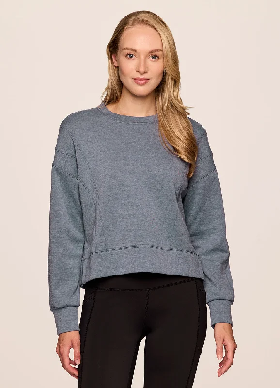 Women's Sweatshirts for Warm Casual Style -In The Studio Cropped Pullover