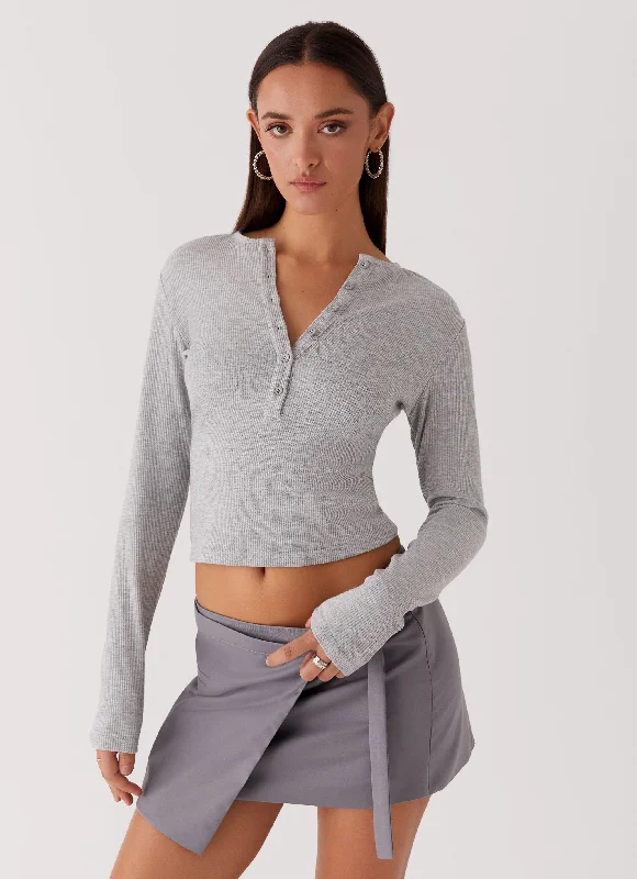 Women's Soft Knit Sweater with Fringes -Kellie Knit Long Sleeve Top - Grey