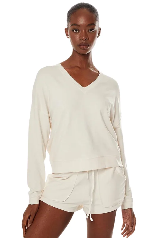 Women's Sweatshirts with Vintage Logo -Matinée de Tennis V-neck in Cream