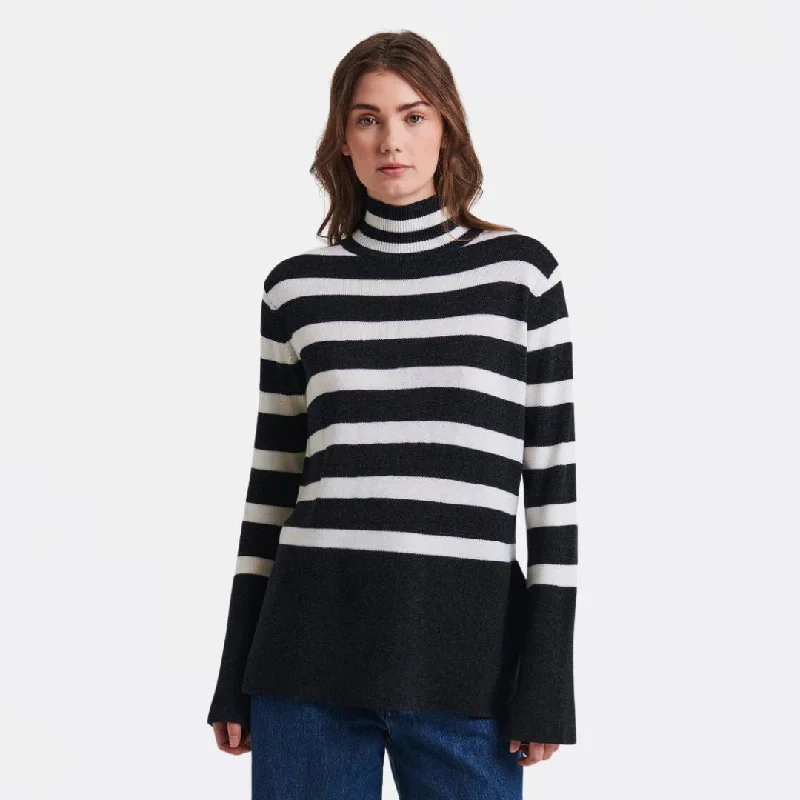 Knit Tops for Outdoor Adventures-Merino Striped Turtleneck (Noir)