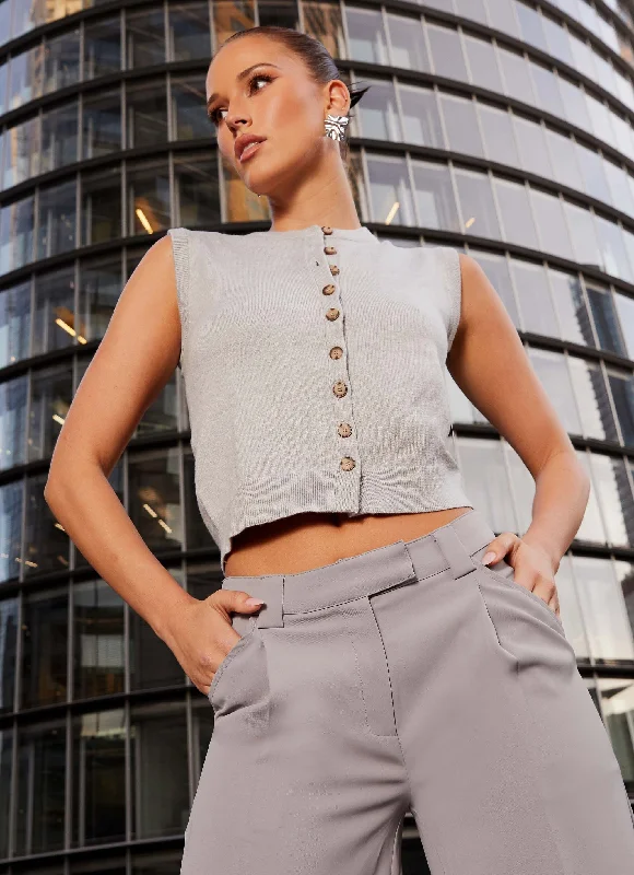Chic Women's Knit Sweater with Crew Neck -Mickey Knit Vest - Grey