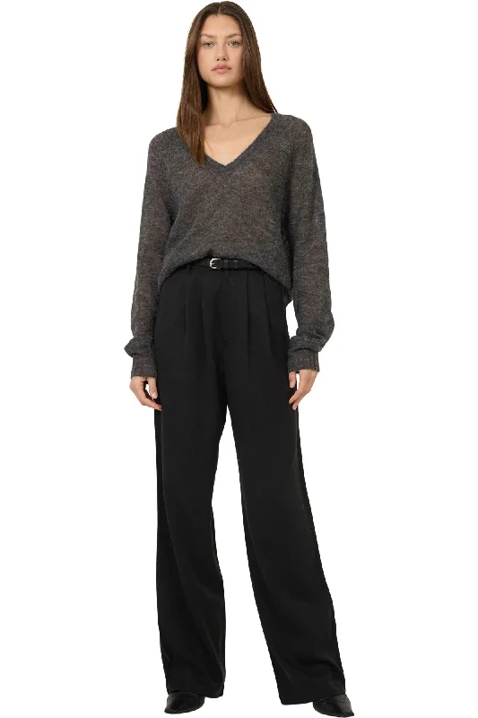 Women's Stylish Knit Pullovers Sweater-One Grey Day Addison V-Neck Pullover in Charcoal Women's Stylish Knit Pullovers Sweater-One Grey Day Addison V-Neck Pullover in Charcoal