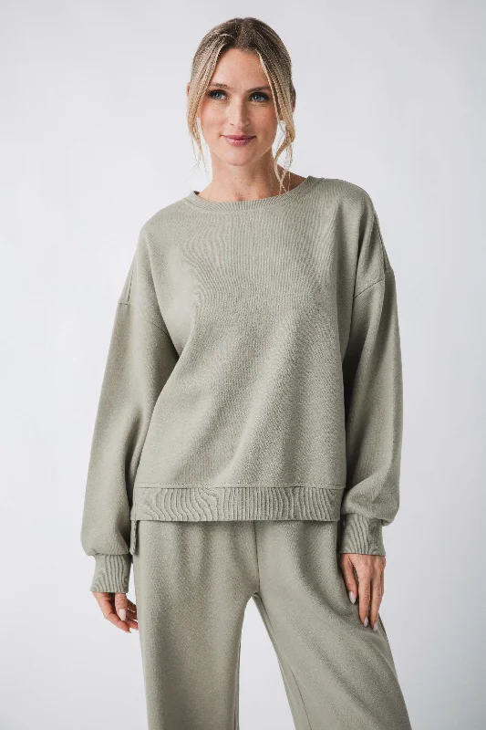 Women's Sweatshirts with Casual Fit -Risen Oversized Step Hem Crewneck Sweatshirt