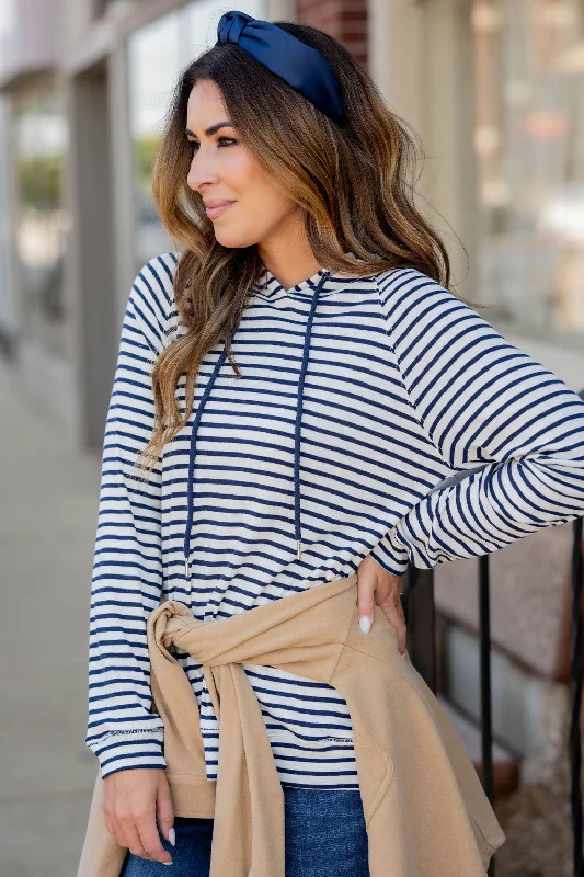 Women's Sweatshirts with Versatile Fit -Striped Lightweight Game Day Hoodie