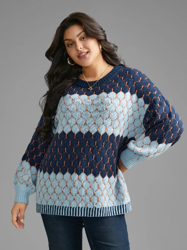 Women's Pullovers Sweater with Faux Fur Detail-Textured Colorblock Contrast Round Neck Pullover Women's Pullovers Sweater with Faux Fur Detail-Textured Colorblock Contrast Round Neck Pullover