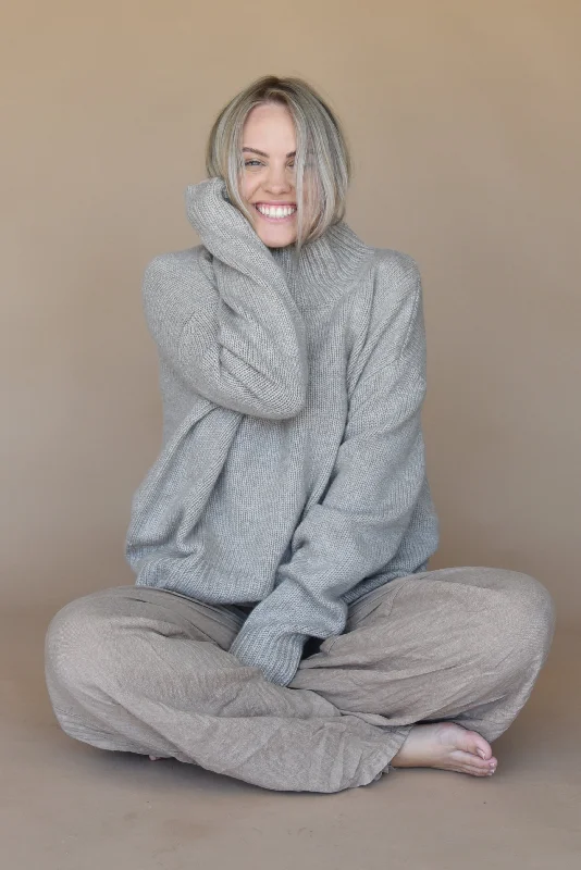 Knit Tops with Chunky Knit Patterns-The Cashmere Carmel Sweater // Nutmeg