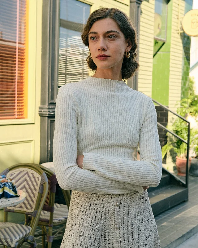 Women's Casual T-shirt for Comfort and Style -The Solid Mock Neck Slim Fit Tee