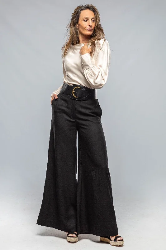 Women's Velvet Blouses -Boatneck Blouse, Cupro, In Cream