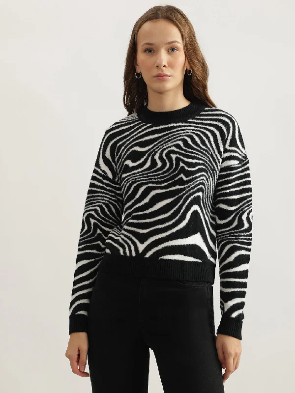 Women's Pullovers Sweater with Chunky Yarn-Elle Women Black Printed Round Neck Full Sleeves Pullover Style Sweater Women's Pullovers Sweater with Chunky Yarn-Elle Women Black Printed Round Neck Full Sleeves Pullover Style Sweater