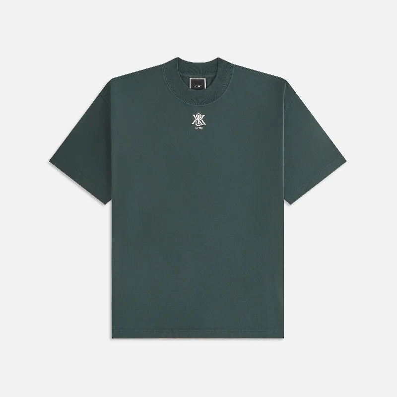 Loose Fit Women's Short Sleeve T-shirt -Kith Women Mock Neck Crest Vintage Tee - Stadium Loose Fit Women's Short Sleeve T-shirt -Kith Women Mock Neck Crest Vintage Tee - Stadium