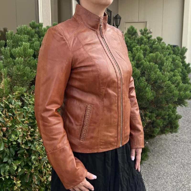 Women's Leather Jacket for Layering with Tops-Classic Women's Lamb Leather Zip Jacket with Woven Pocket Design