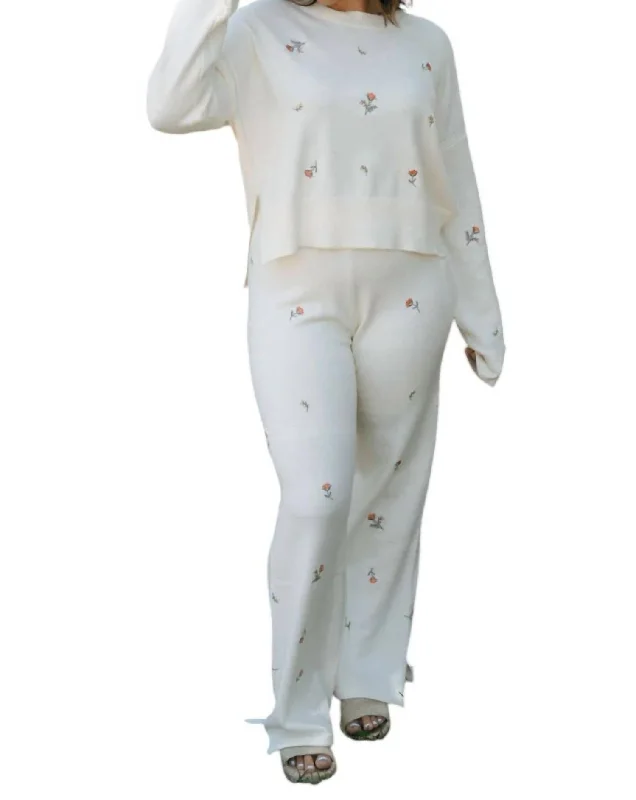 Women's Sweater Set with Matching Knit Cardigan -Embroidered Sweater And Sweatpants Set In White Women's Sweater Set with Matching Knit Cardigan -Embroidered Sweater And Sweatpants Set In White