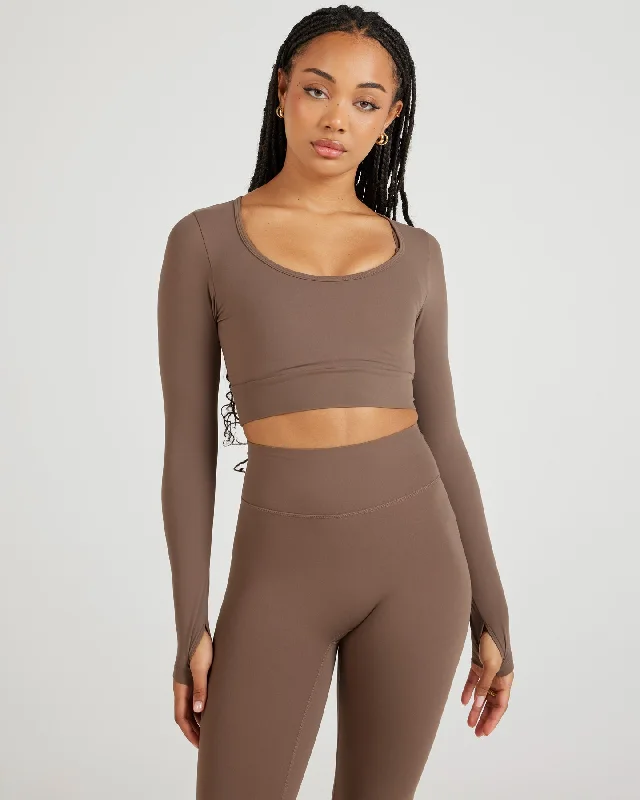 Women's Lightweight Long Sleeve Shirt -Airey Scoop Crop Long Sleeve - Light Brown