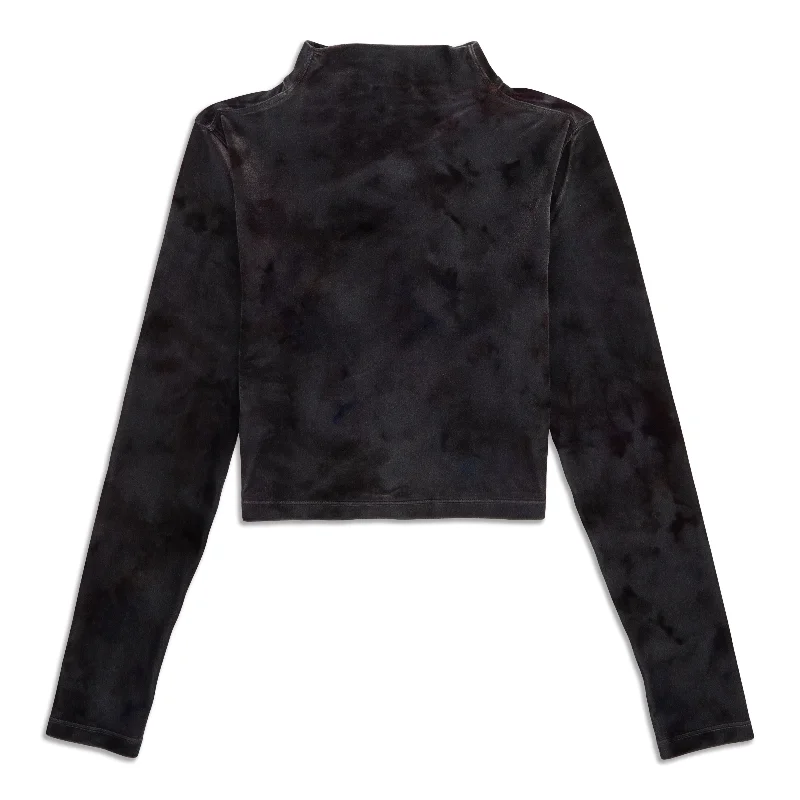 Women's Comfortable Long Sleeve Tee for Fall -All Aligned Mock Neck Long Sleeve Shirt - Resale Women's Comfortable Long Sleeve Tee for Fall -All Aligned Mock Neck Long Sleeve Shirt - Resale