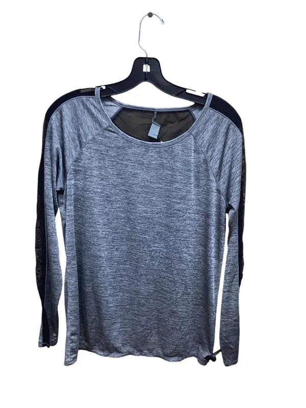 Women's Fitted Long Sleeve T-shirt -Athletic Top Long Sleeve Crewneck By Athleta In Grey, Size: S Women's Fitted Long Sleeve T-shirt -Athletic Top Long Sleeve Crewneck By Athleta In Grey, Size: S
