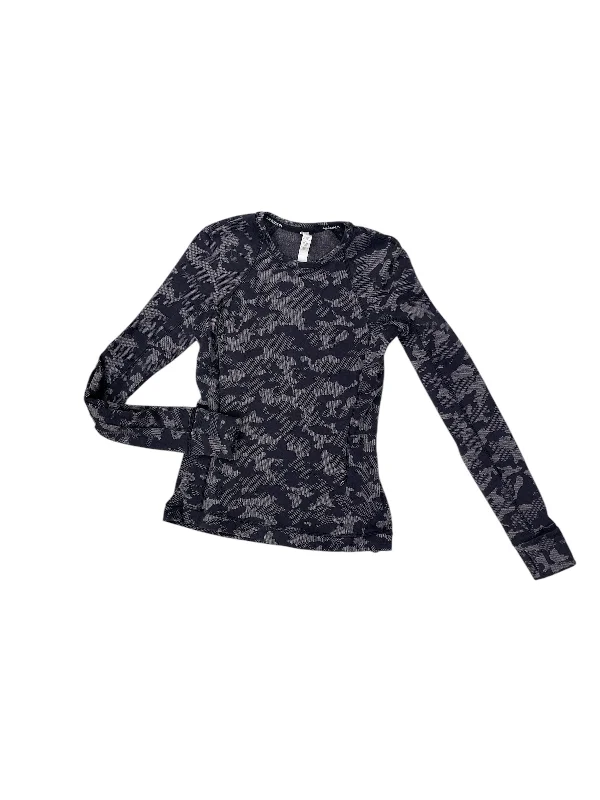 Women's Summer Long Sleeve T-shirt -Athletic Top Long Sleeve Crewneck By Lululemon In Black, Size: 4 Women's Summer Long Sleeve T-shirt -Athletic Top Long Sleeve Crewneck By Lululemon In Black, Size: 4