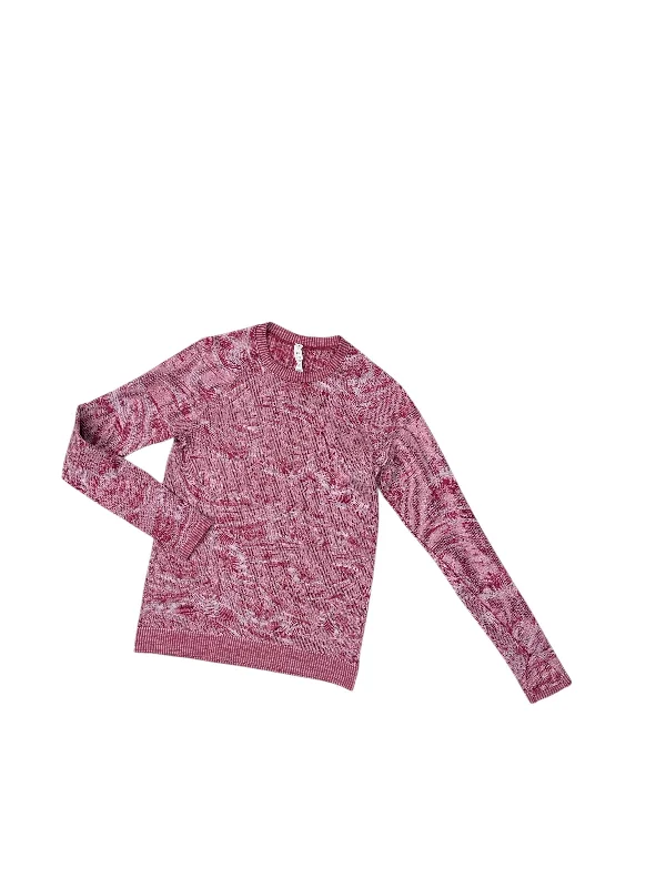 Women's Fall Long Sleeve T-shirt -Athletic Top Long Sleeve Crewneck By Lululemon In Red, Size: 6 Women's Fall Long Sleeve T-shirt -Athletic Top Long Sleeve Crewneck By Lululemon In Red, Size: 6