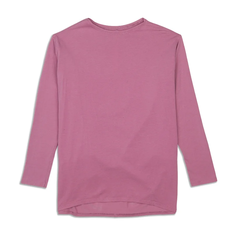Women's Long Sleeve T-shirt for Relaxing -Back In Action Long Sleeve Shirt - Resale