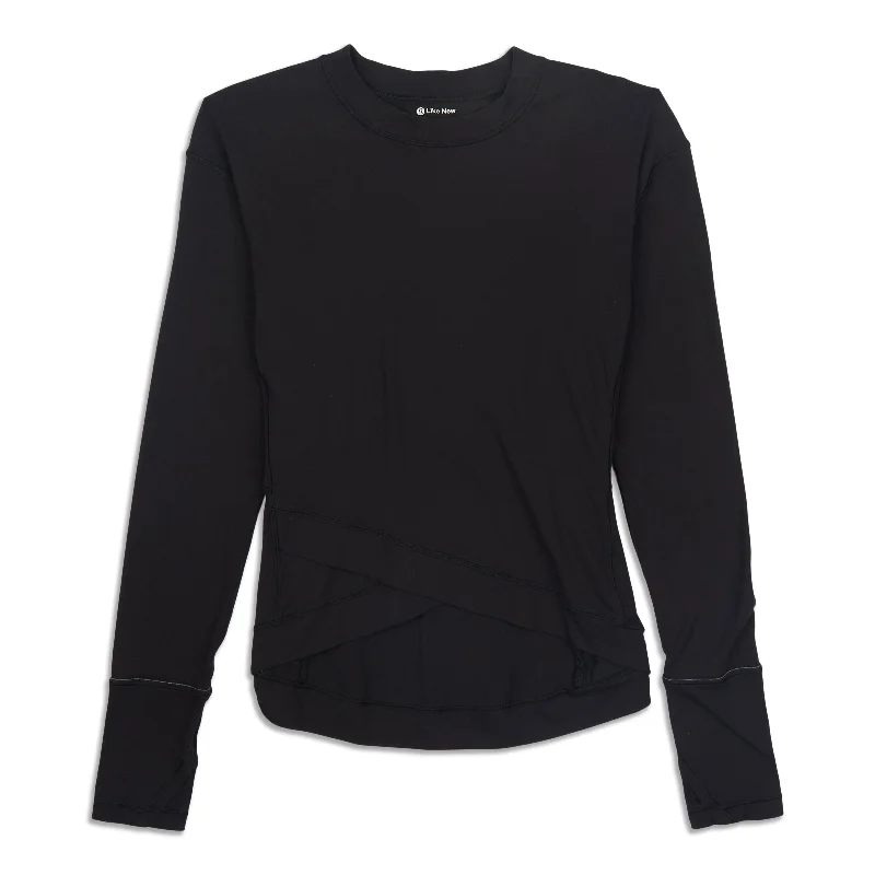 Women's Simple Long Sleeve Tee -Close To Crossing Long Sleeve Shirt - Resale