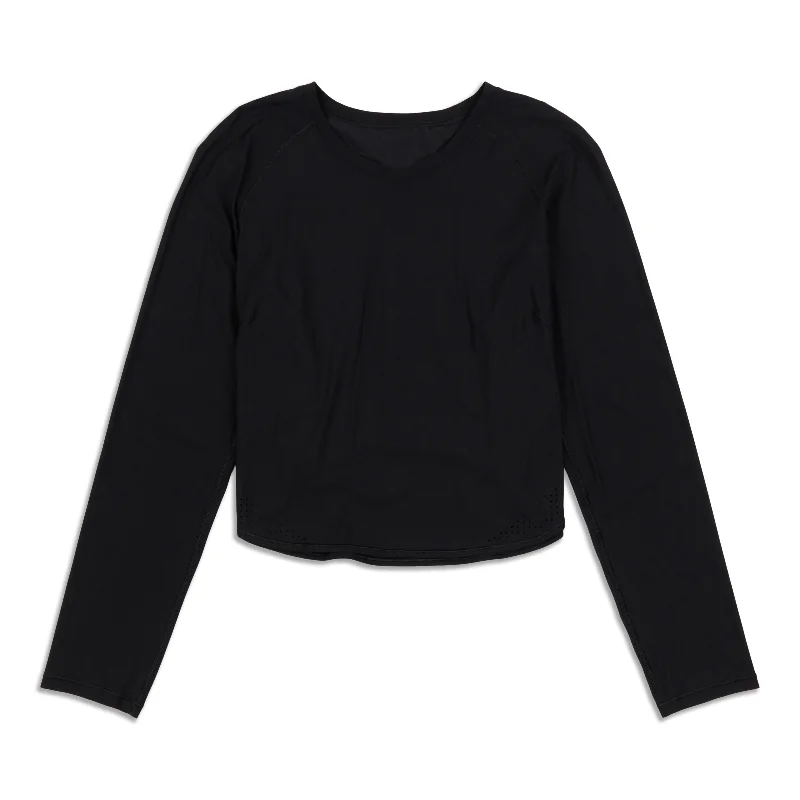 Women's Cozy Long Sleeve T-shirt for Winter Layering -Crew Neck Running Long Sleeve - Resale Women's Cozy Long Sleeve T-shirt for Winter Layering -Crew Neck Running Long Sleeve - Resale