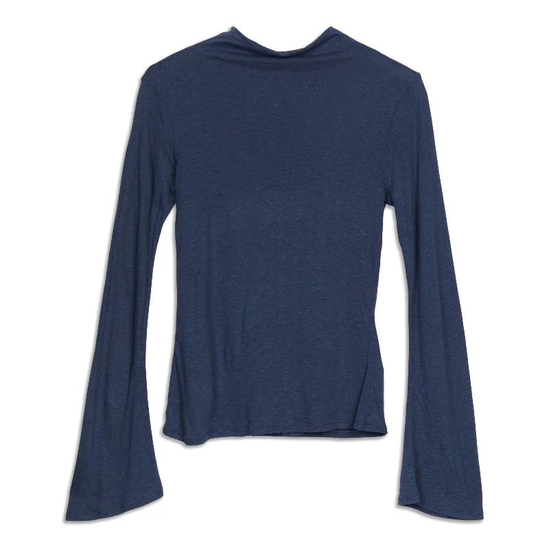 Women's Classic Long Sleeve Shirt for Layering Outfits -Day To Light Long Sleeve Shirt - Resale Women's Classic Long Sleeve Shirt for Layering Outfits -Day To Light Long Sleeve Shirt - Resale