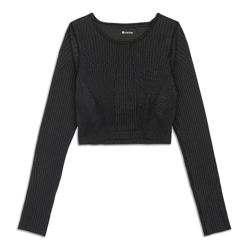 Women's Trendy Long Sleeve T-shirt for Fashion Lovers -Ebb To Street Long Sleeve Shirt - Resale Women's Trendy Long Sleeve T-shirt for Fashion Lovers -Ebb To Street Long Sleeve Shirt - Resale
