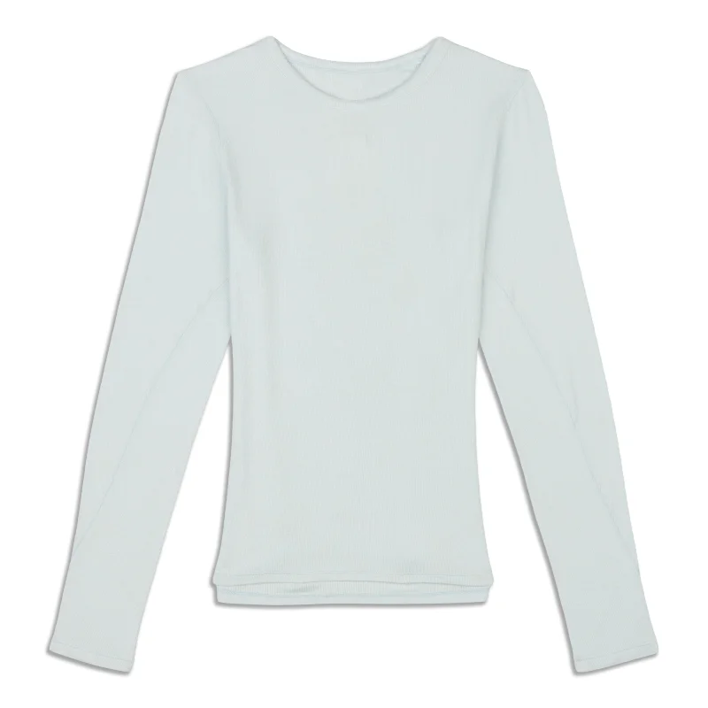 Women's Relaxed Fit Long Sleeve T-shirt with Cuffs -Hold Tight Long Sleeve - Resale