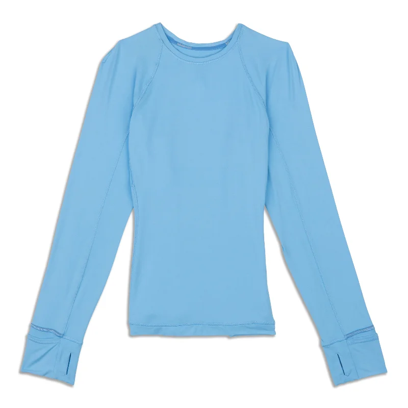 Women's Stylish Long Sleeve T-shirt with Cuff Details -It's Rulu Run Long Sleeve - Resale Women's Stylish Long Sleeve T-shirt with Cuff Details -It's Rulu Run Long Sleeve - Resale