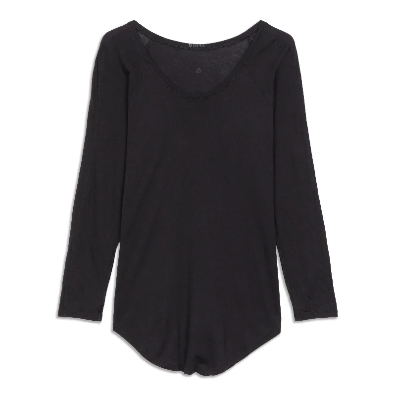 Women's Warm Long Sleeve T-shirt for Cozy Fit -Locarno Long Sleeve Shirt - Resale