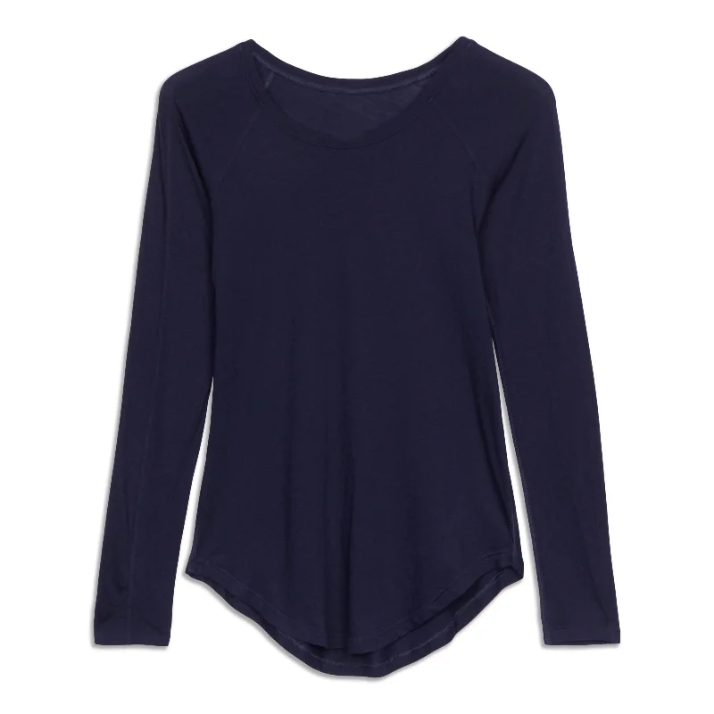 Women's Chic Long Sleeve T-shirt with Neck Details -Love Long Sleeve Shirt - Resale