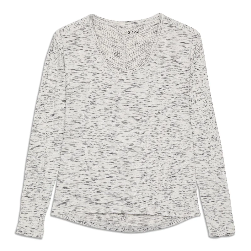Women's Fashionable Long Sleeve T-shirt for Street Style -Meant To Move Long Sleeve Shirt - Resale Women's Fashionable Long Sleeve T-shirt for Street Style -Meant To Move Long Sleeve Shirt - Resale
