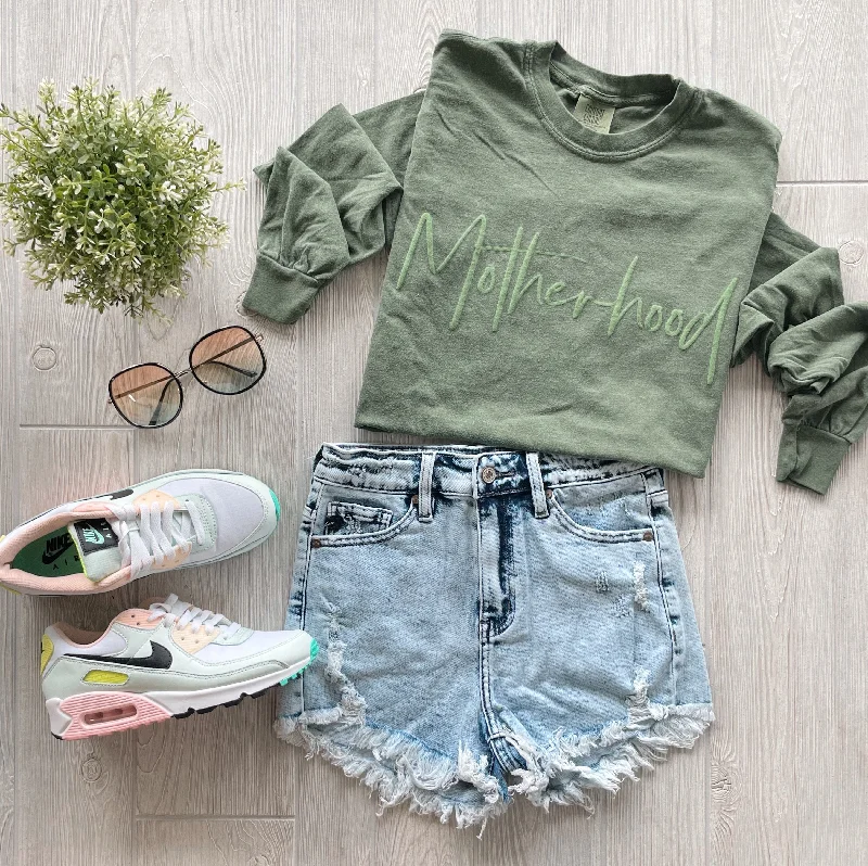 Women's Short Long Sleeve T-shirt -Motherhood • Olive Long Sleeve