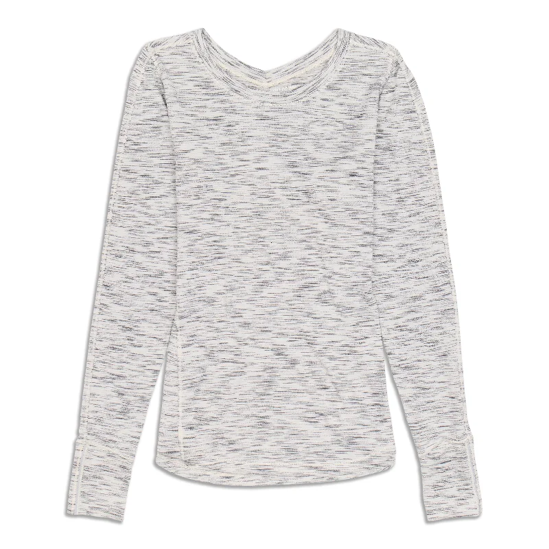 Women's Best Long Sleeve T-shirt for Travel -On The Run Long Sleeve Shirt - Resale