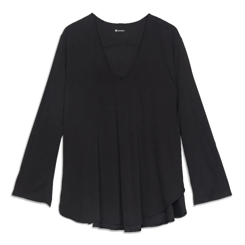Women's Trendy Long Sleeve Shirt for Casual Outfits -Relaxed-Fit Yoga Long Sleeve Shirt - Resale Women's Trendy Long Sleeve Shirt for Casual Outfits -Relaxed-Fit Yoga Long Sleeve Shirt - Resale