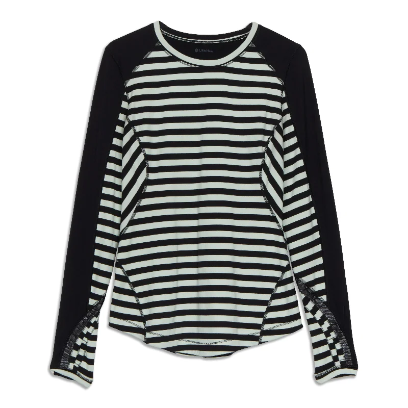 Women's Everyday Long Sleeve T-shirt with Simple Style -Run Reflect Long Sleeve Shirt - Resale