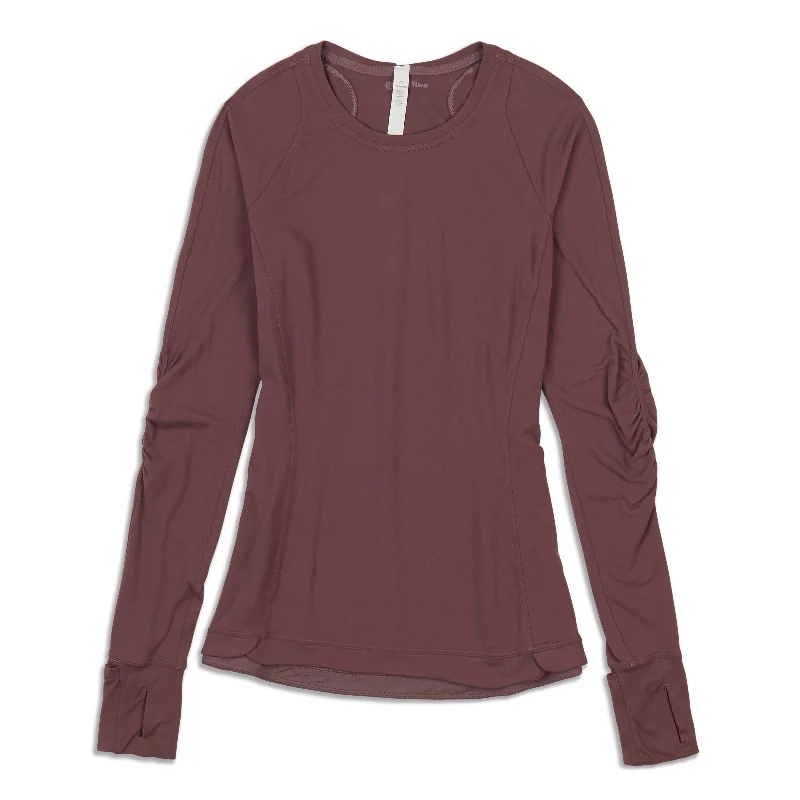 Women's Casual Long Sleeve T-shirt with Sleeve Details -Runderful Long Sleeve Shirt - Resale Women's Casual Long Sleeve T-shirt with Sleeve Details -Runderful Long Sleeve Shirt - Resale
