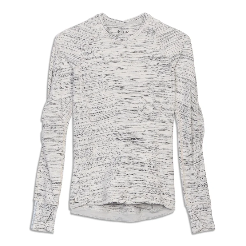 Women's Trendy Casual Long Sleeve T-shirt with Design -Runderful Long Sleeve Shirt - Resale Women's Trendy Casual Long Sleeve T-shirt with Design -Runderful Long Sleeve Shirt - Resale