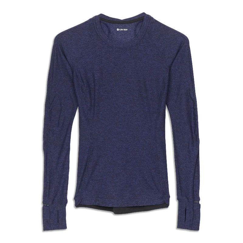 Women's Simple Long Sleeve T-shirt for Wardrobe Essentials -Runderful Long Sleeve Shirt - Resale Women's Simple Long Sleeve T-shirt for Wardrobe Essentials -Runderful Long Sleeve Shirt - Resale