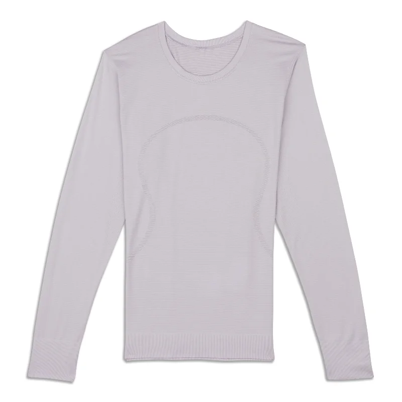 Women's Elegant Long Sleeve T-shirt with Long Sleeves -Swiftly Relaxed Long Sleeve - Resale Women's Elegant Long Sleeve T-shirt with Long Sleeves -Swiftly Relaxed Long Sleeve - Resale