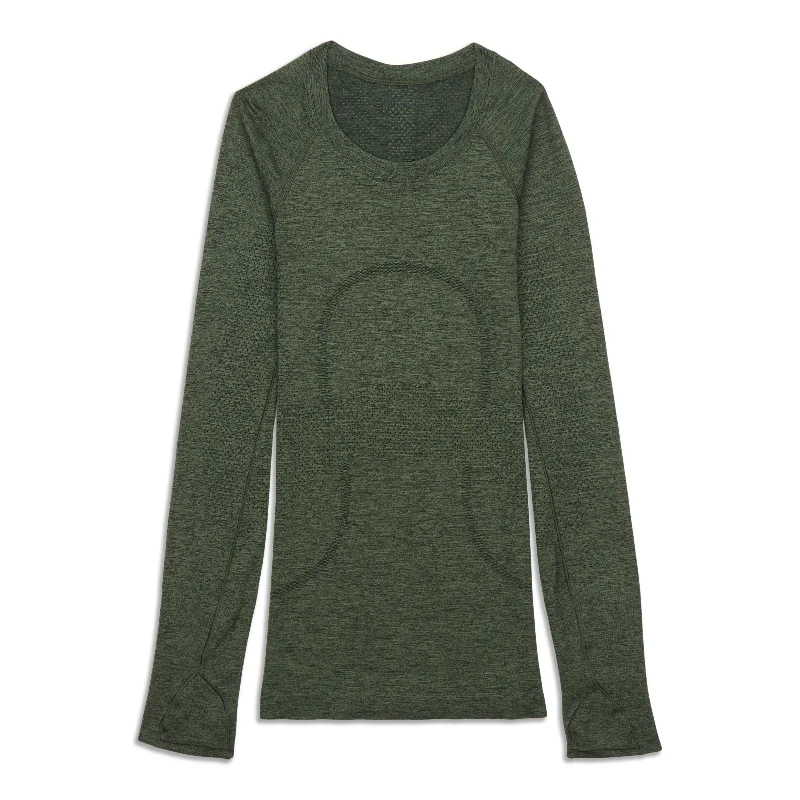 Women's Sleek Long Sleeve T-shirt for Fitness Wear -Swiftly Tech Long Sleeve 2.0