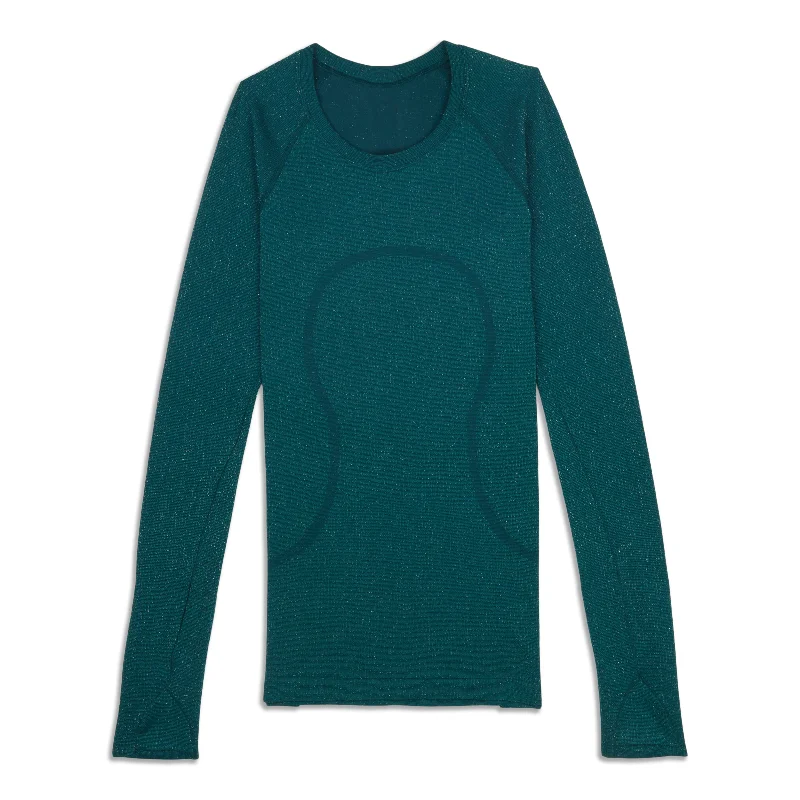 Women's Long Sleeve T-shirt for Street Style -Swiftly Tech Long Sleeve 2.0 - Resale