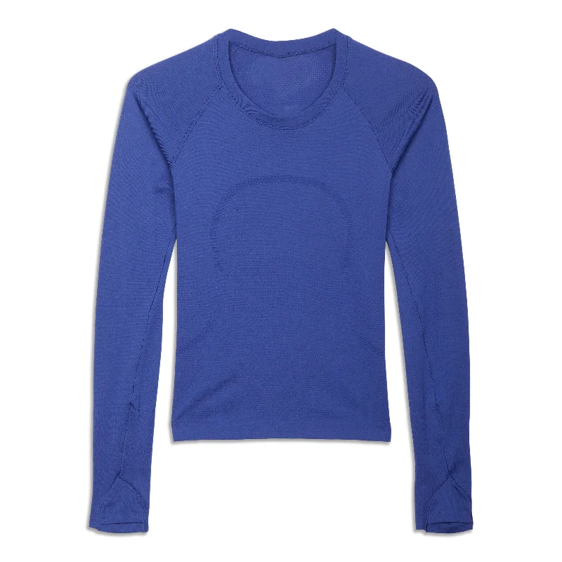 Women's Holiday Long Sleeve T-shirt -Swiftly Tech Long Sleeve Shirt 2.0 - Resale