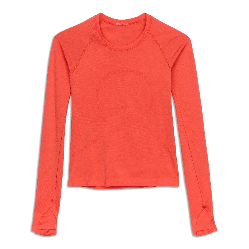 Women's Minimalist Long Sleeve Tee for Everyday Style -Swiftly Tech Long Sleeve Shirt 2.0 - Resale