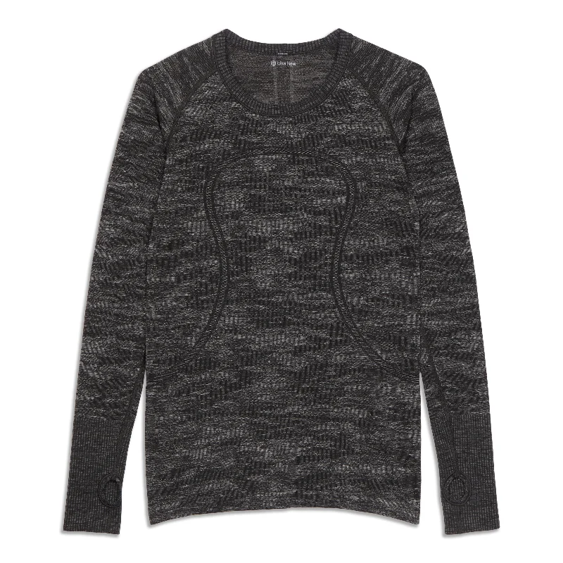 Women's Sporty Long Sleeve T-shirt for Workout -Swiftly Tech Long Sleeve Shirt - Resale Women's Sporty Long Sleeve T-shirt for Workout -Swiftly Tech Long Sleeve Shirt - Resale