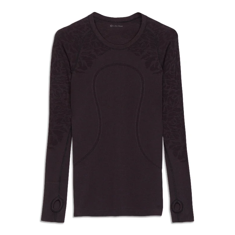 Women's Minimalist Long Sleeve T-shirt -Swiftly Tech Long Sleeve Shirt - Resale