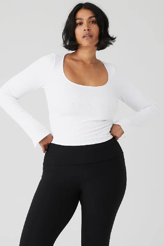 Women's Relaxed Long Sleeve Shirt for Everyday Comfort -Alosoft Ribbed Show Stopper Long Sleeve Top - White Women's Relaxed Long Sleeve Shirt for Everyday Comfort -Alosoft Ribbed Show Stopper Long Sleeve Top - White